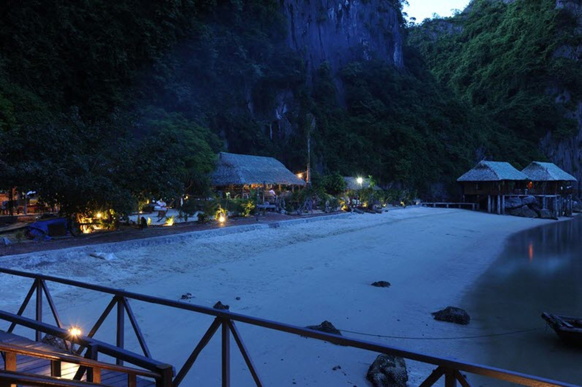 Cat Ba Sandy Beach Resort Dong Khe Sau Eksteriør bilde